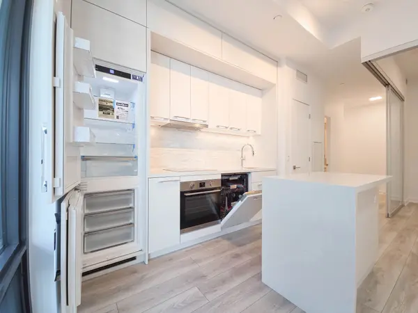 29 Green Trail CT #707, Toronto C15, ON M2K 0J9