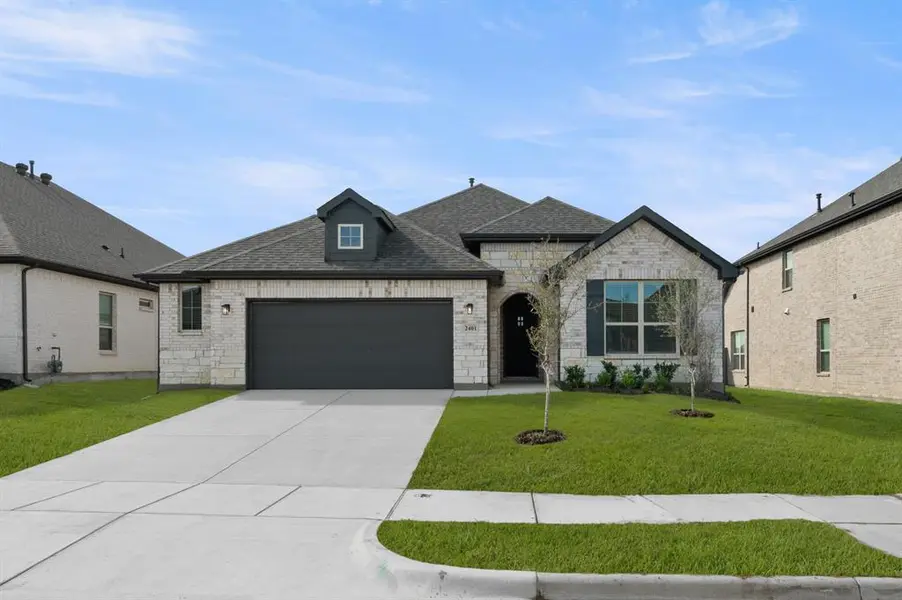 2401 Rams Horn Drive, Waxahachie, TX 75167