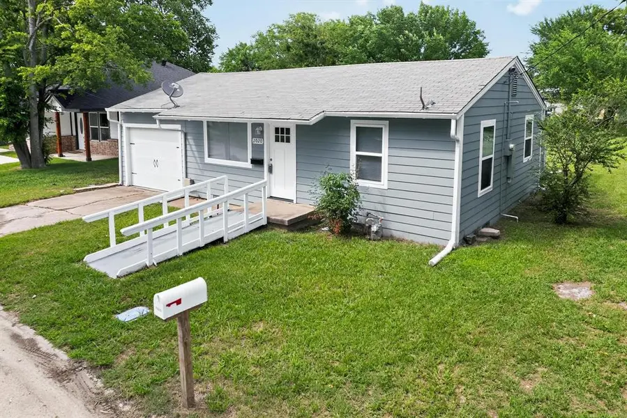 2020 Laura Street, Caddo Mills, TX 75135