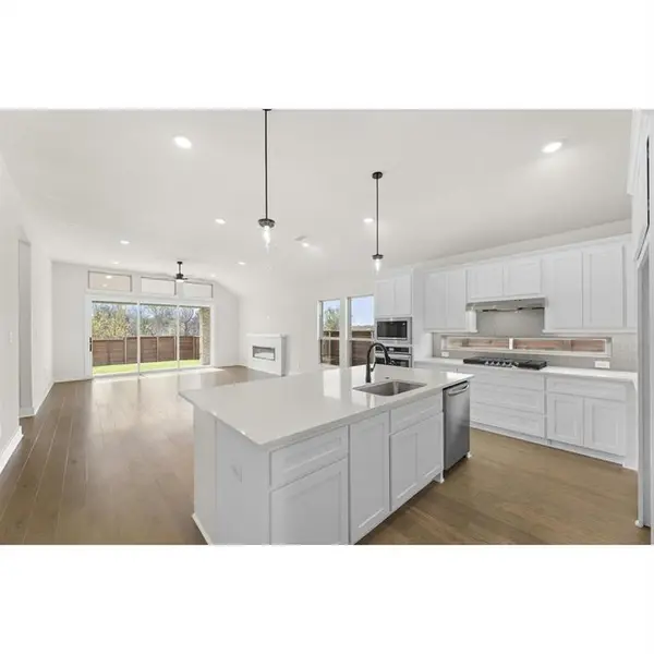 2000 Harmony Pine Way, Mesquite, TX 75181