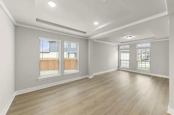 932 Pilatus Lane, Fate, TX 75087