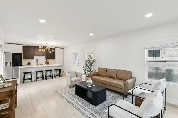 1426 Alaska Avenue, Dallas, TX 75216