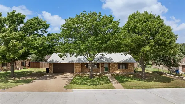 1110 Gifford Drive, Granbury, TX 76048