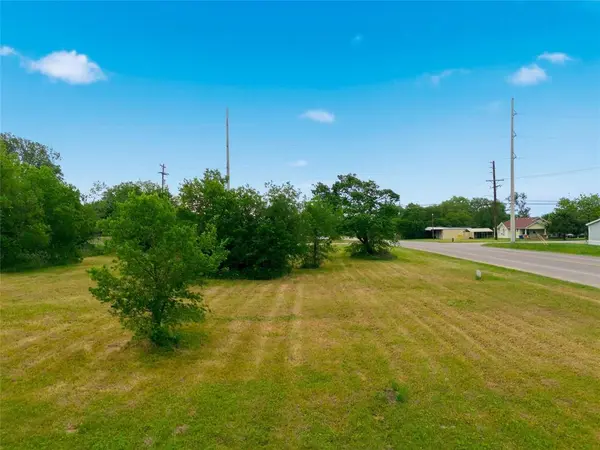 400 W Tyler Street, Mexia, TX 76667