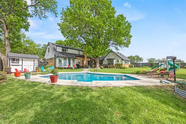3010 S Country Club Road, Garland, TX 75043