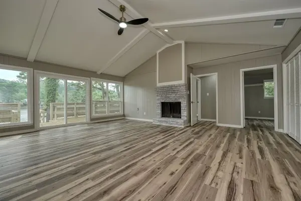 1221 Chateau Lane, Hideaway, TX 75771