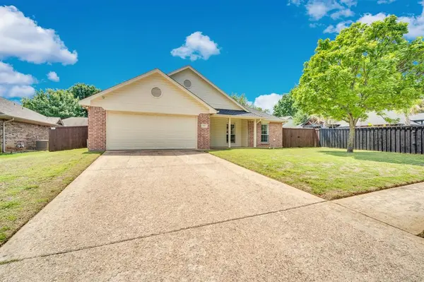 506 Whitney Drive, Midlothian, TX 76065