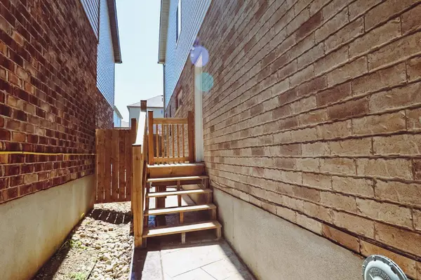 541 Starwood DR #Basement, Guelph, ON N1E 0L8