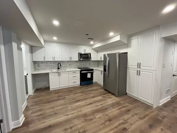 541 Starwood DR #Basement, Guelph, ON N1E 0L8