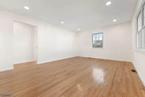 147 Wedgewood Ave, Woodbridge Twp., NJ 07095