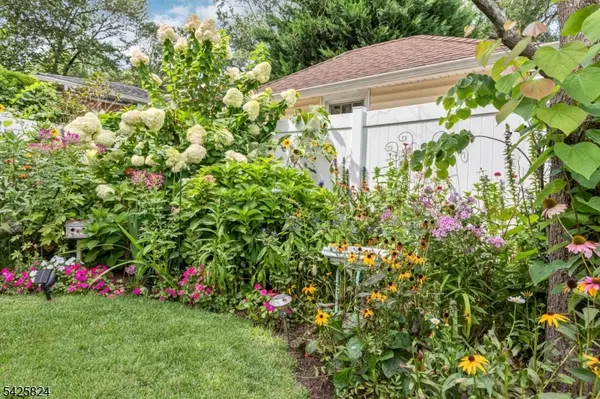 25 Herning Ave, Cranford Twp., NJ 07016