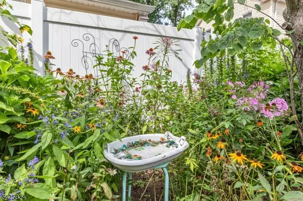 25 Herning Ave, Cranford Twp., NJ 07016