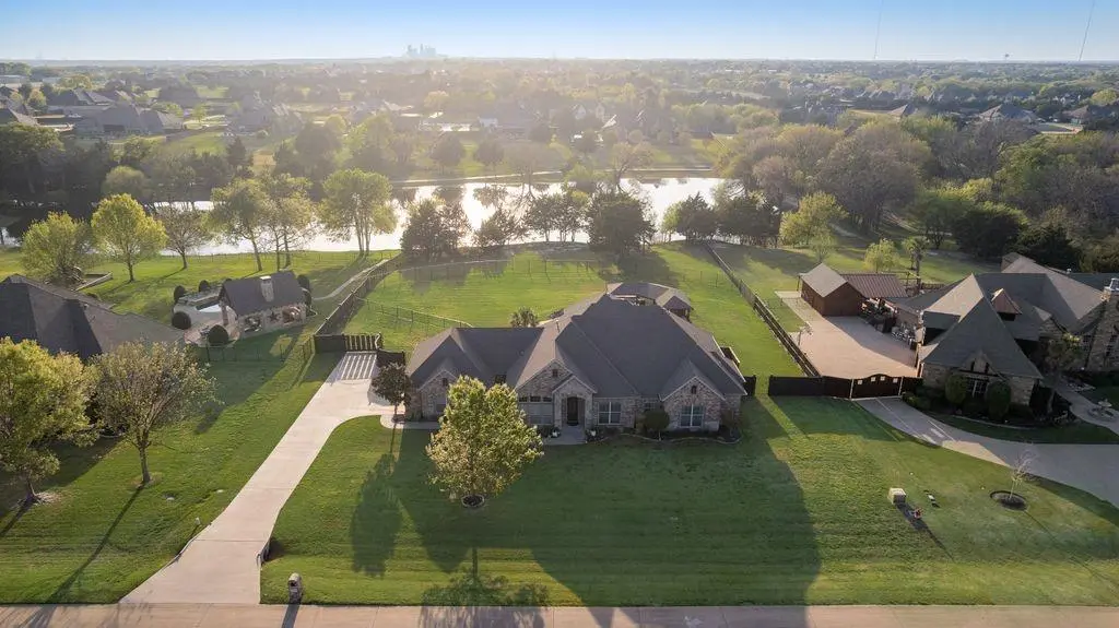 3521 Wimbledon Way, Midlothian, TX 76065