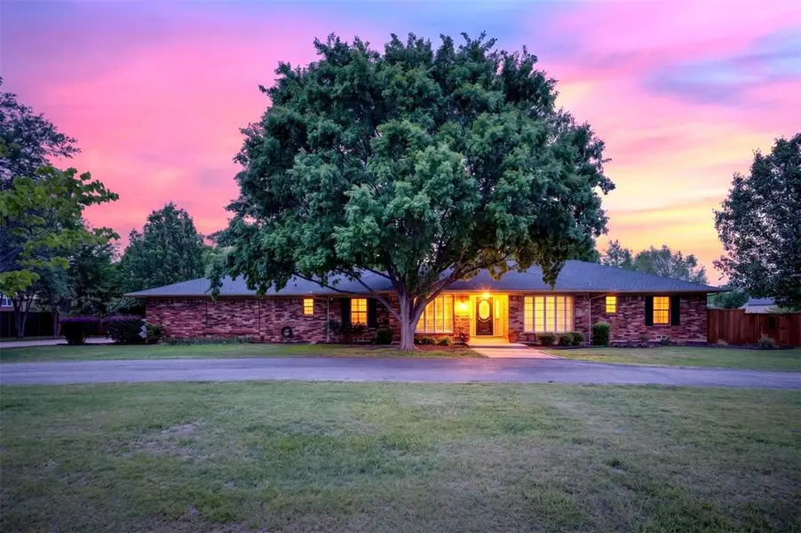 4607 Sachse Road, Sachse, TX 75048