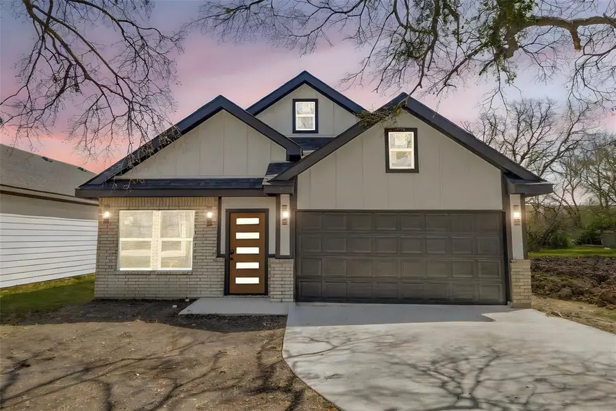 3104 Delafield Lane, Dallas, TX 75227