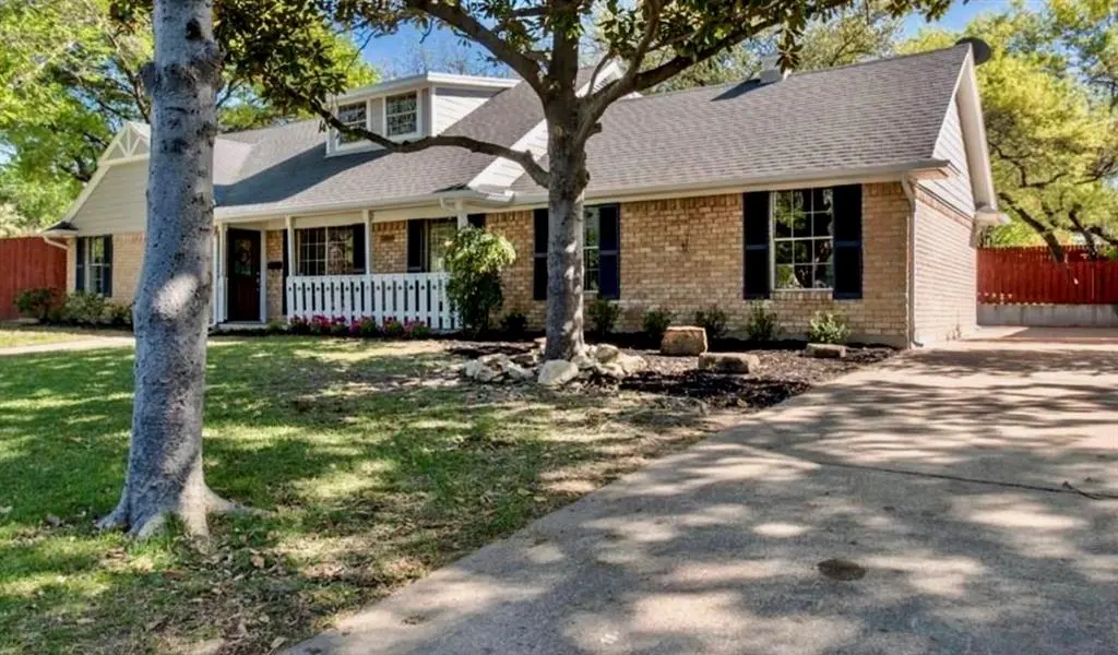 2888 Reedcroft Drive, Farmers Branch, TX 75234