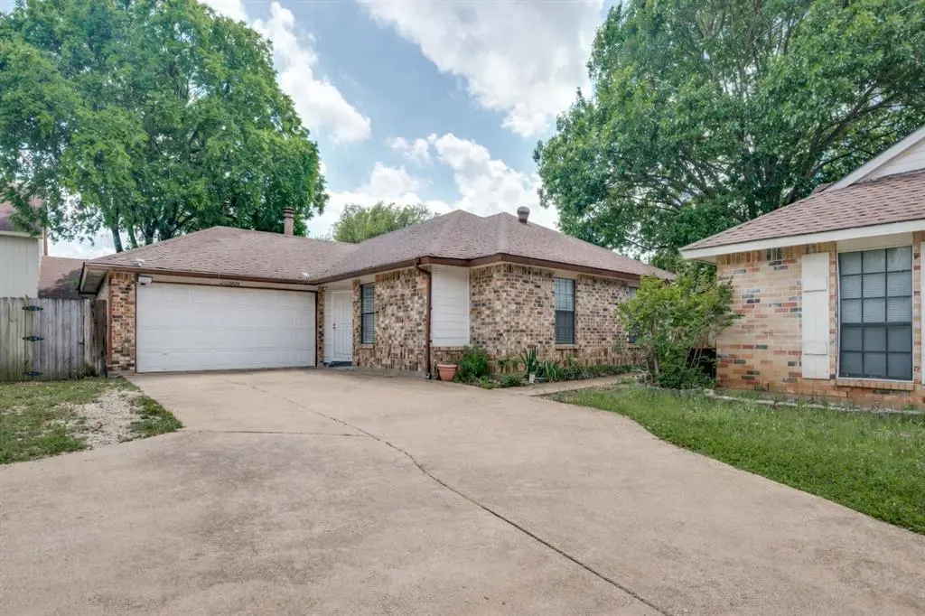 3001 Forest Creek Drive, Fort Worth, TX 76123