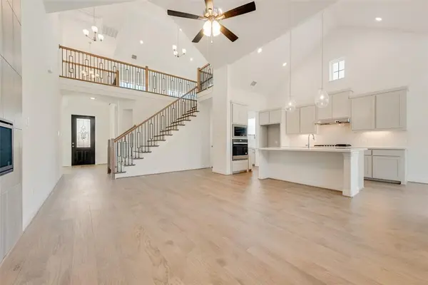 3542 Coneflower Trail, Prairie Ridge, TX 76084