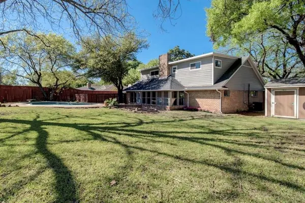 2888 Reedcroft Drive, Farmers Branch, TX 75234