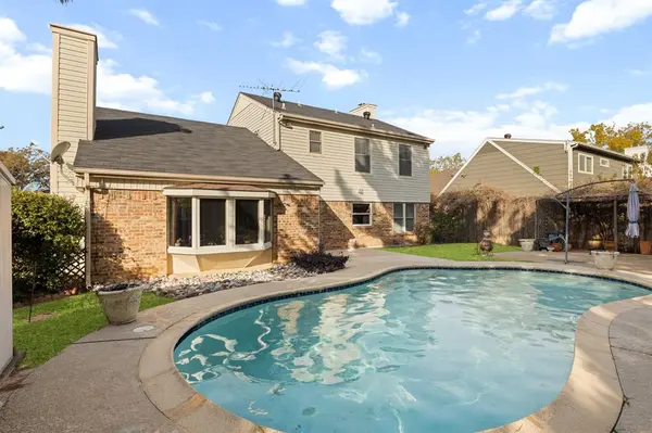 3708 Windsong Lane, Bedford, TX 76021