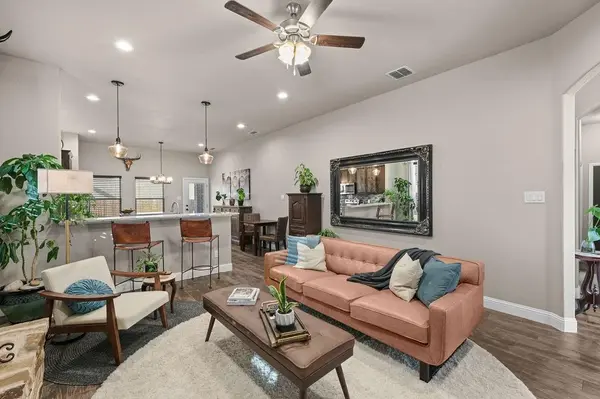 212 Mckittrick Lane, Godley, TX 76044