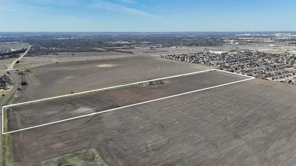 1931 Fm 878, Waxahachie, TX 75165