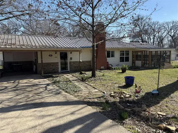 169 Littlefield Drive, East Tawakoni, TX 75472