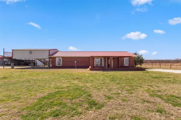 1219 County Road 3550, Paradise, TX 76073