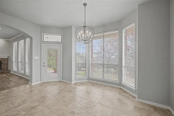 686 Cattlebaron Parc Drive, Fort Worth, TX 76108