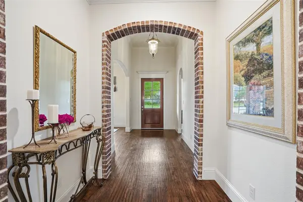 5301 Pradera Court, Benbrook, TX 76126