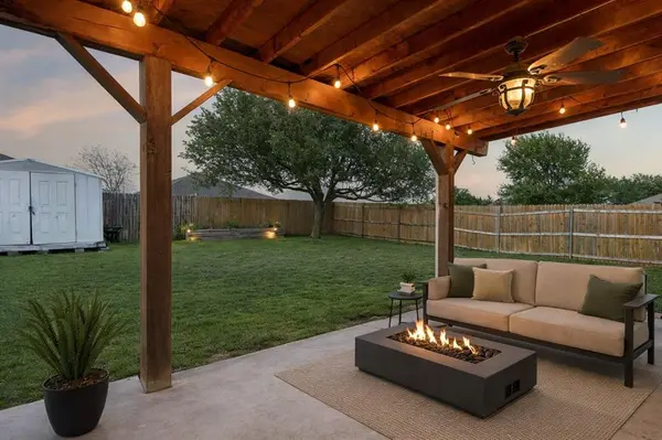 1810 Walnut Way, Anna, TX 75409