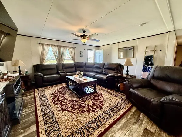 525 Private Road 4906, Haslet, TX 76052