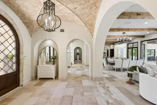 690 S Peytonville Avenue, Southlake, TX 76092