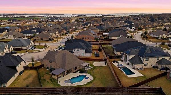 1208 Broadmoor Way, Roanoke, TX 76262