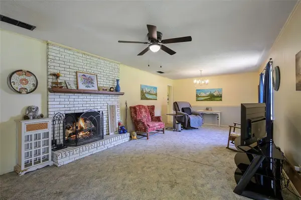 1113 W Will White Road, Kemp, TX 75143