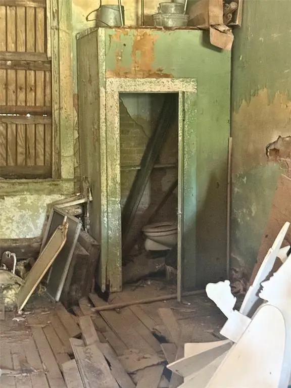 120 3rd Street, Kerens, TX 75144