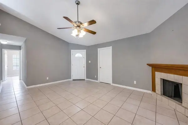 3001 Forest Creek Drive, Fort Worth, TX 76123