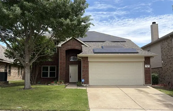 10020 Chrysalis Drive, Fort Worth, TX 76131