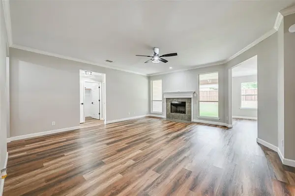 705 Ridgehill Drive, Burleson, TX 76028