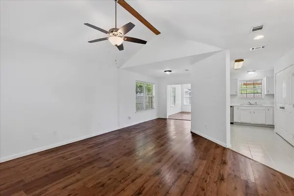 19515 E Market, Mabank, TX 75147