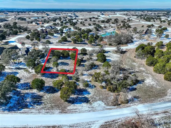 7129 Carnoustie Drive, Cleburne, TX 76033