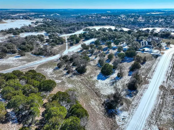 7129 Carnoustie Drive, Cleburne, TX 76033