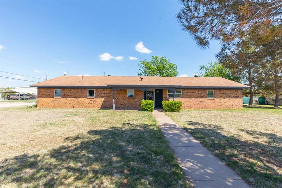 903 Ave Q, Anson, TX 79501