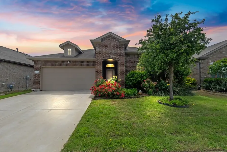 16133 Bronte Lane, Fort Worth, TX 76247