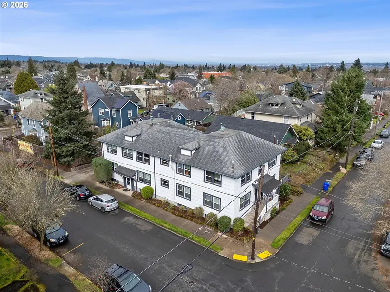 5203 NE 16TH AVE, Portland, OR 97211