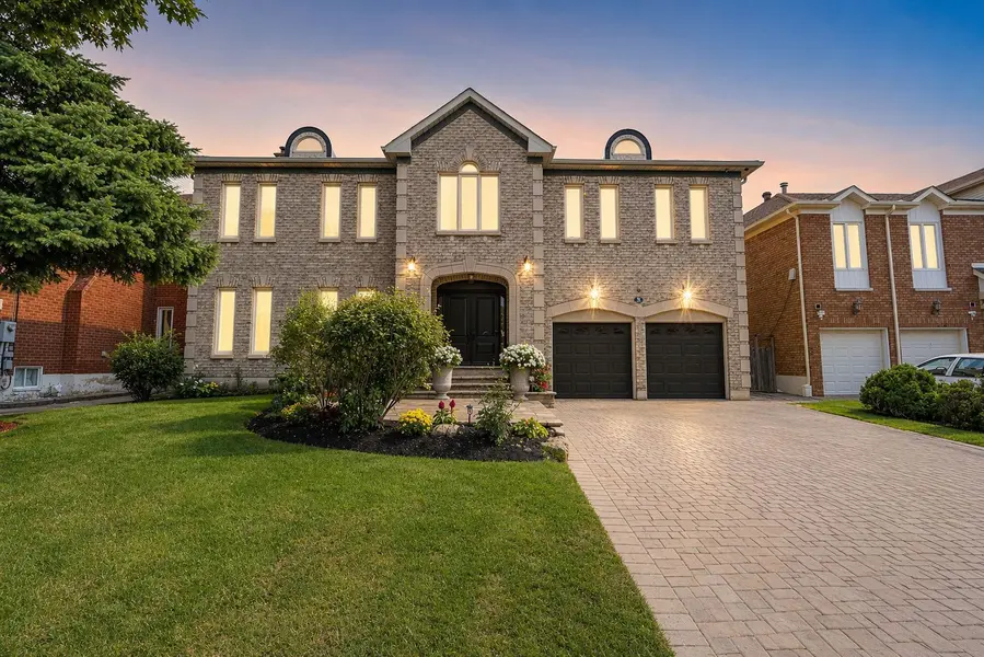 29 Northgate CRES, Richmond Hill, ON L4B 2K8