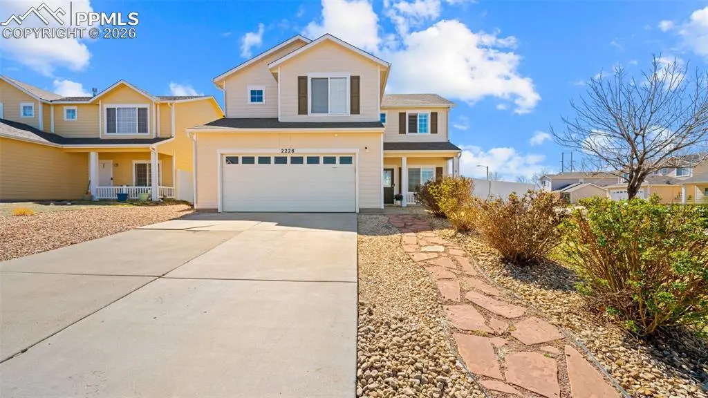 2228 Inspiration LN, Pueblo, CO 81008
