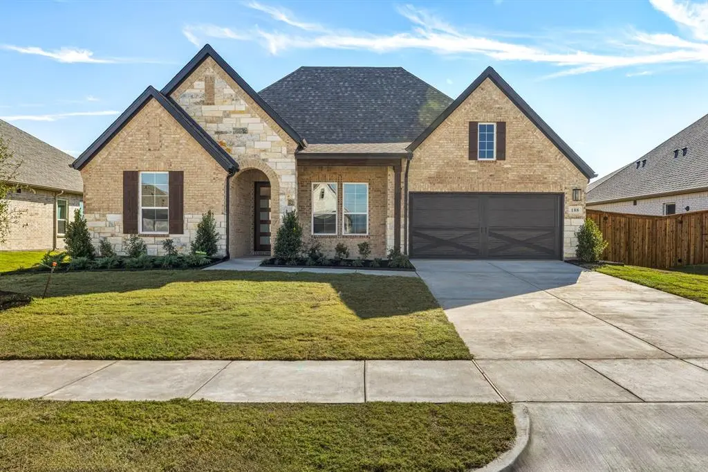 188 Mountain Laurel Drive, Waxahachie, TX 75165