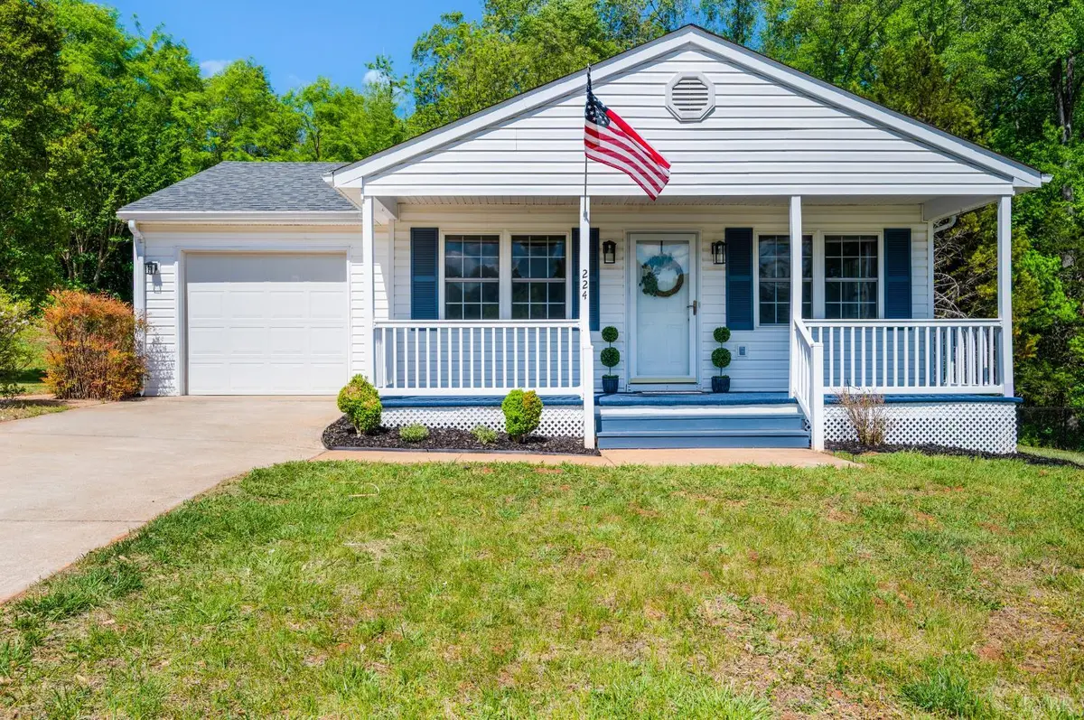 224 Lookout DR, Lynchburg, VA 24502