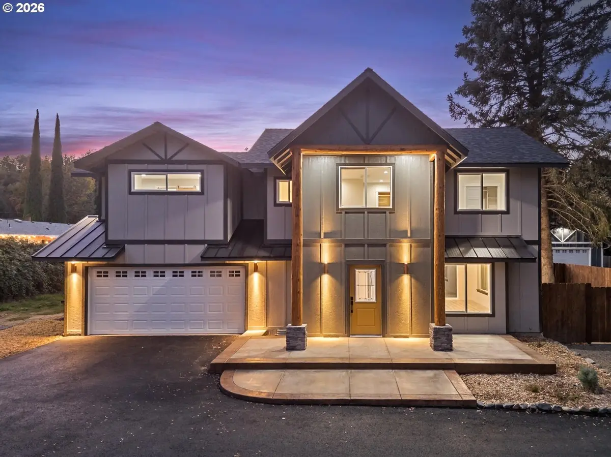 1736 DRURY LN, Grants Pass, OR 97527